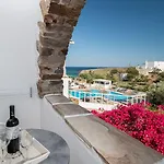 Ostria Hotel
