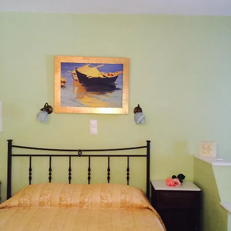 Hotel Ostria Moutsoúna