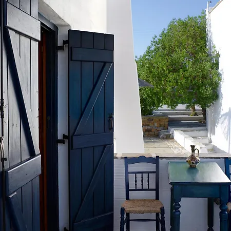 Ostria Hotel Moutsoúna