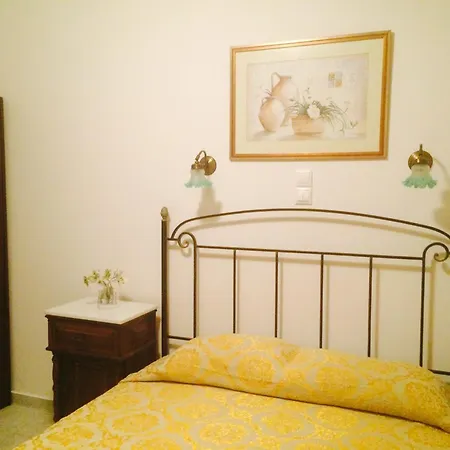 מלון Ostria Moutsoúna