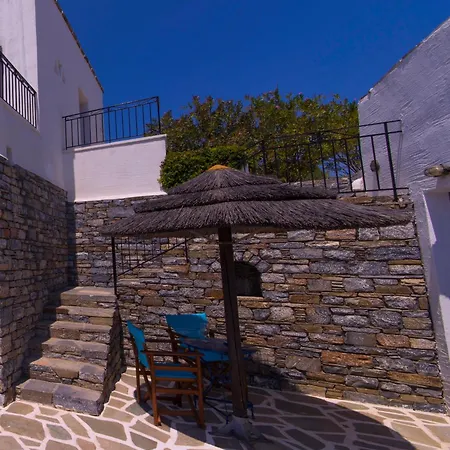 Ostria 3* Moutsoúna